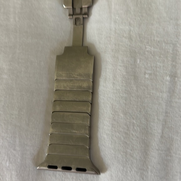 Stainless steel Authentic Apple Watch band - Picture 3 of 4